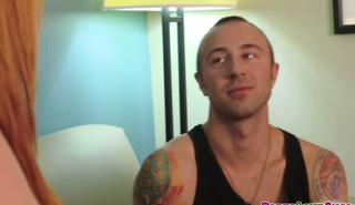 Засадил в жопу своей родной тетке