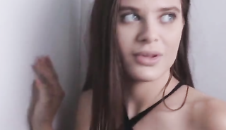 Две лесбиянки исполнили фантазии посредством куннилингуса