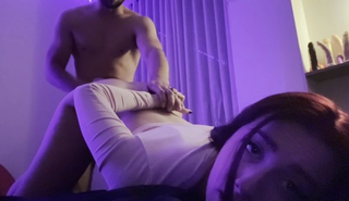 Француженка жестко трахается с большим хуем и получает кремпай