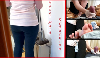 Горничная застукала как я нюхал ноги руками обрабатывала хуй в перчатк