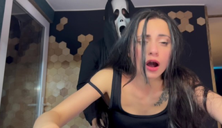 Необычный трах с незнакомцем как в фильме Крик